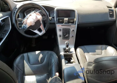 2017 Volvo Xc60 T6 Dynamic из США, поврежденный, VIN YV449MRR2H2075943